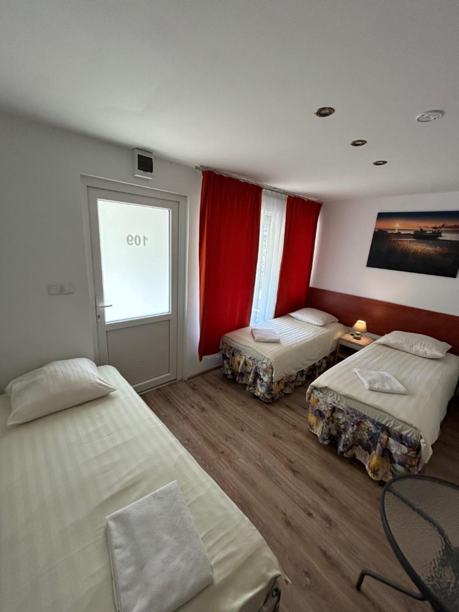 Stilo Hotel Мендзиздрое Екстериор снимка